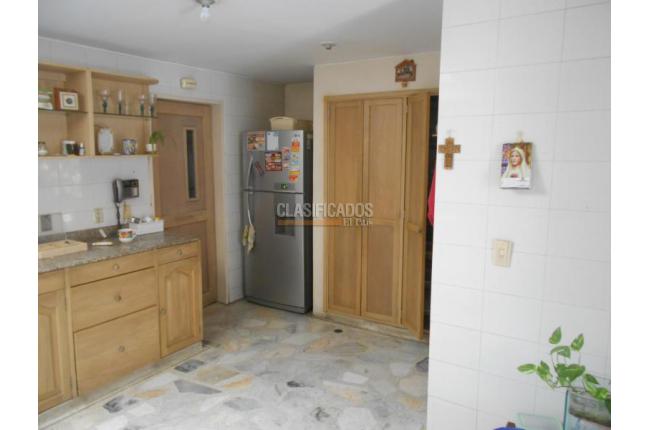 Casas, Venta, Antejardín - $650.000.000