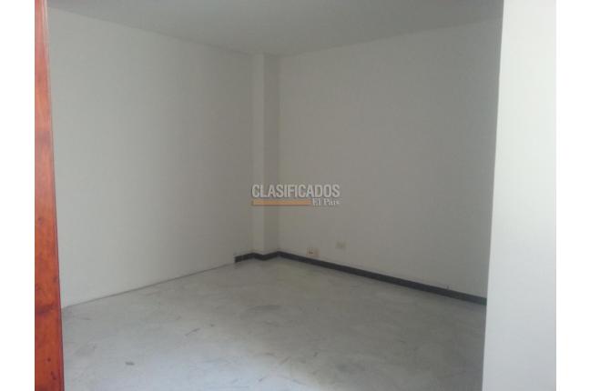 Oficinas y Consultorios, Alquiler, San Vicente - $2.200.000
