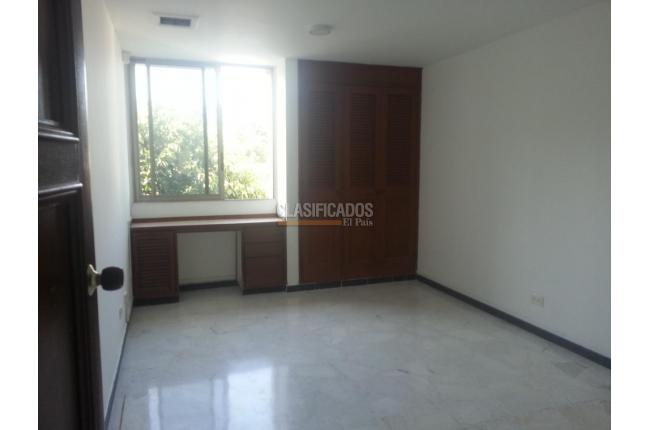 Oficinas y Consultorios, Alquiler, San Vicente - $2.200.000