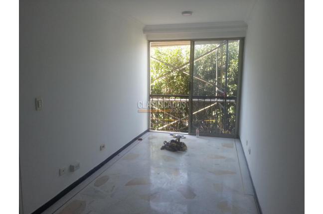 Oficinas y Consultorios, Alquiler, San Vicente - $2.200.000