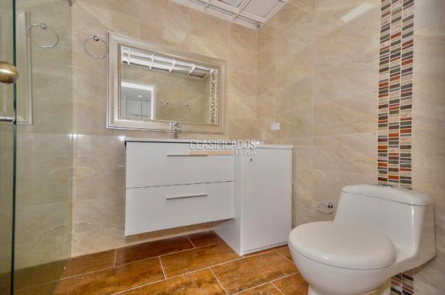 Apartamentos, Venta en Santa Mónica Residencial