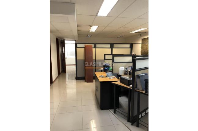 Oficinas y Consultorios, Alquiler en La Flora