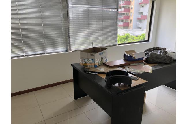 Oficinas y Consultorios, Alquiler, La Flora - $6.500.000