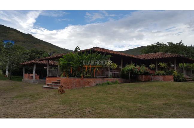 Fincas y Casas Campestres, Venta, Bolívar - $2.800.000.000