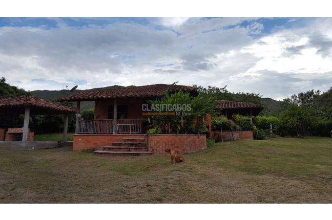 Fincas y Casas Campestres, Venta, Bolívar - $2.800.000.000