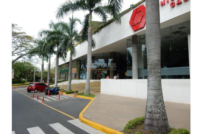 Locales y Bodegas, Venta en Centro Ccial. Unicentro