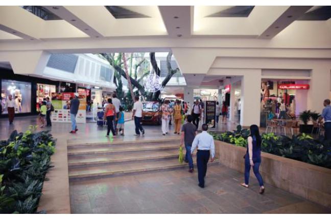 Locales y Bodegas, Venta en Centro Ccial. Unicentro