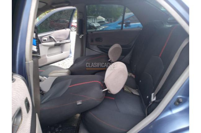 Ford Laser 2005 - $12.500.000