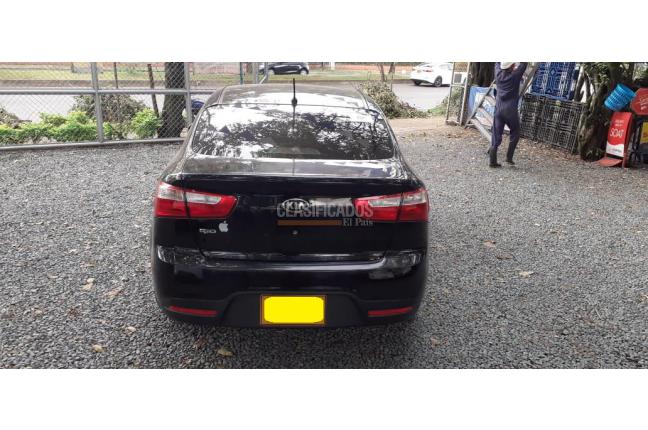 Kia Rio 2015 - $37.000.000