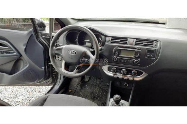 Kia Rio 2015 - $37.000.000