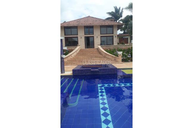 Fincas y Casas Campestres, Venta en Calima (Darién)