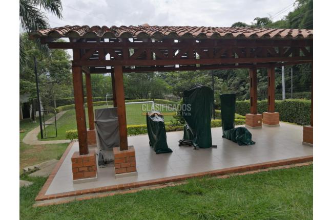 Casas, Venta en Farallones de Pance