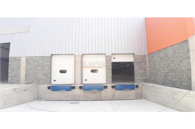 Locales y Bodegas, Alquiler, Yumbo - $18.900.000