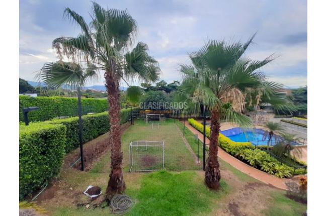 Apartamentos, Venta en Arboleda de Miramontes