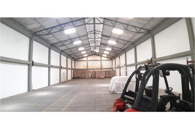 Locales y Bodegas, Alquiler en Flora Industrial