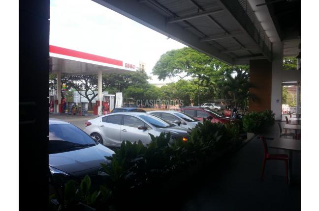 Locales y Bodegas, Alquiler, Menga - $2.900.000