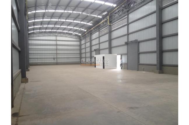 Locales y Bodegas, Alquiler en Yumbo