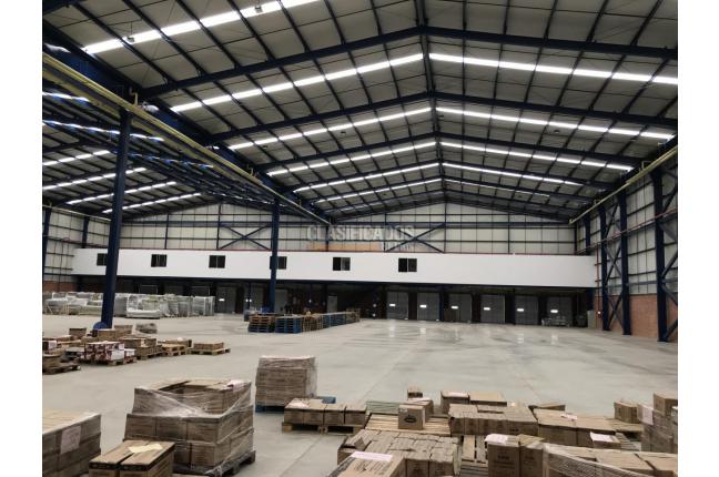 Locales y Bodegas, Alquiler, Yumbo - $135.000.000