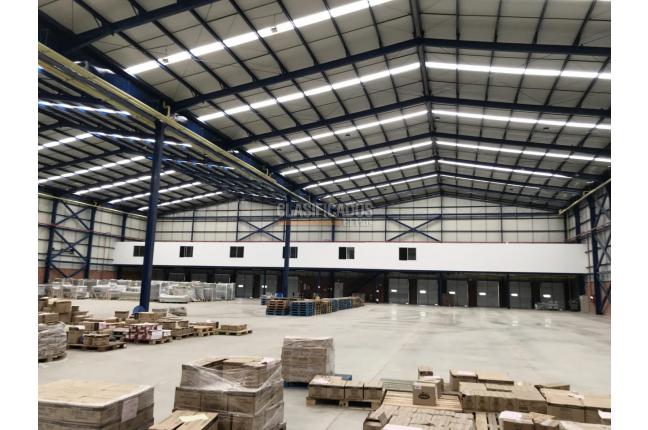 Locales y Bodegas, Alquiler, Yumbo - $135.000.000