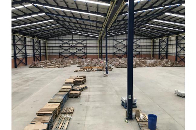 Locales y Bodegas, Alquiler, Yumbo - $135.000.000