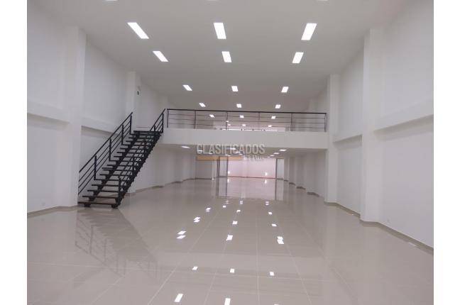 Locales y Bodegas, Alquiler en El Cedro