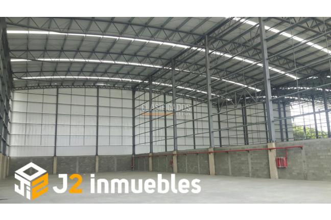 Locales y Bodegas, Venta, Yumbo - $1.890.000.000