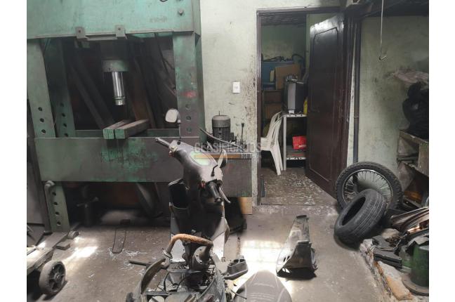 Locales y Bodegas, Venta, Guayaquil - $500.000.000