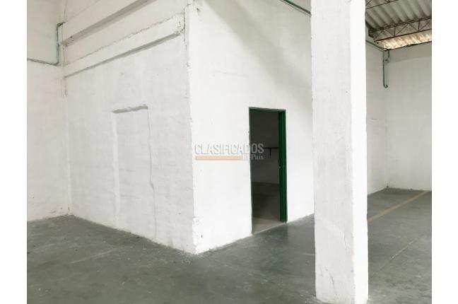 Locales y Bodegas, Alquiler, Arroyohondo - $9.900.000