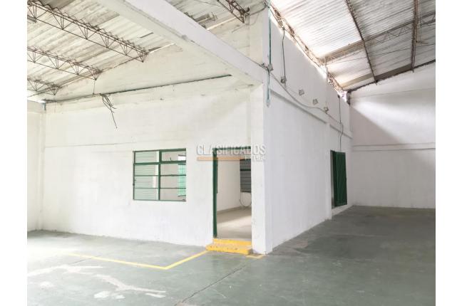 Locales y Bodegas, Alquiler, Arroyohondo - $9.900.000