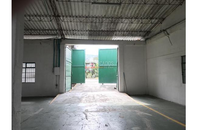 Locales y Bodegas, Alquiler, Arroyohondo - $9.900.000