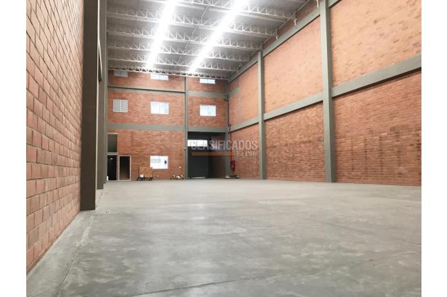 Locales y Bodegas, Alquiler en Acopi