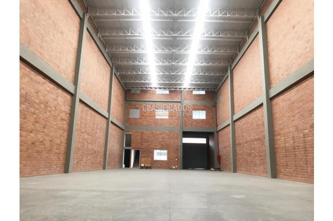 Locales y Bodegas, Alquiler en Yumbo