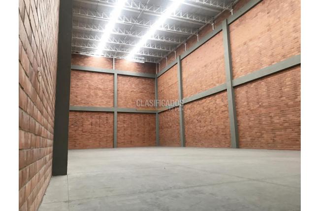 Locales y Bodegas, Alquiler en Acopi