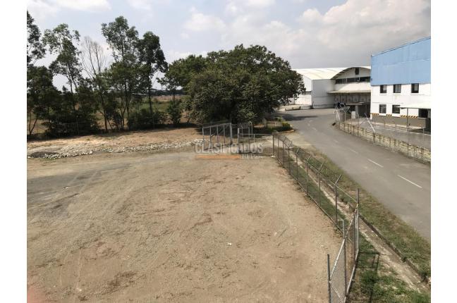 Lotes, Alquiler en Yumbo