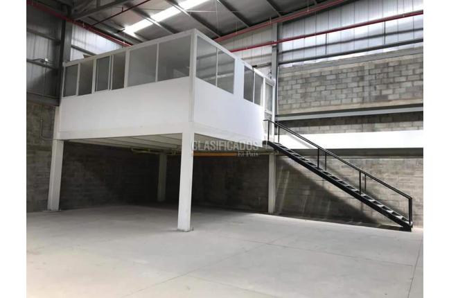 Locales y Bodegas, Alquiler, La Dolores - $14.000.000