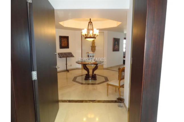 Apartamentos, Venta, Normandía - $3.000.000.000