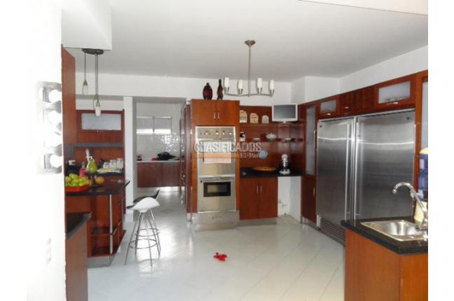 Apartamentos, Venta, Normandía - $3.000.000.000