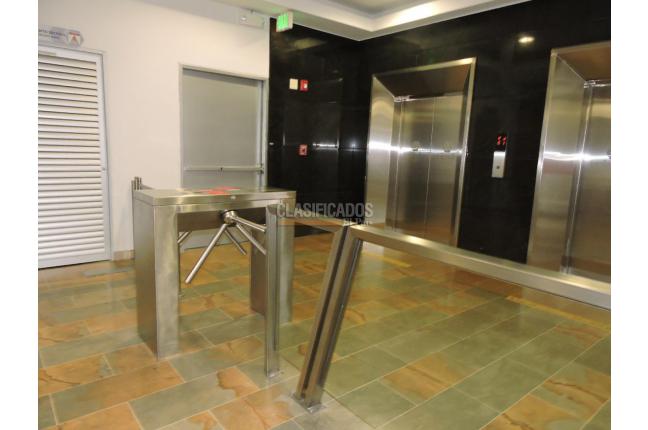 Oficinas y Consultorios, Venta, Centro Ccial. Unicentro - $858.000.000
