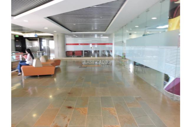 Oficinas y Consultorios, Venta, Centro Ccial. Unicentro - $858.000.000