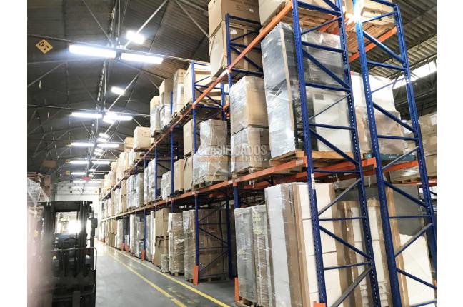 Locales y Bodegas, Alquiler en Yumbo