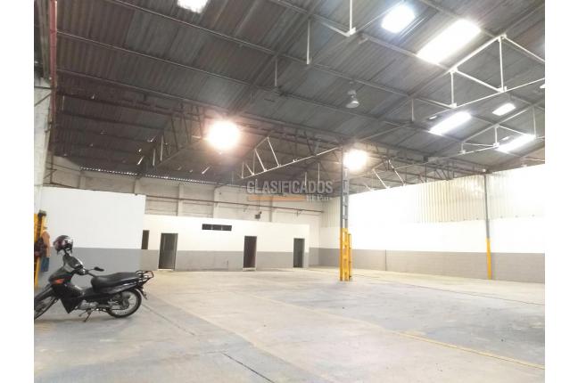 Locales y Bodegas, Alquiler, Industrial - $37.400.000