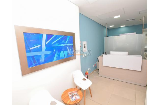 Oficinas y Consultorios, Alquiler en Santa Mónica Norte