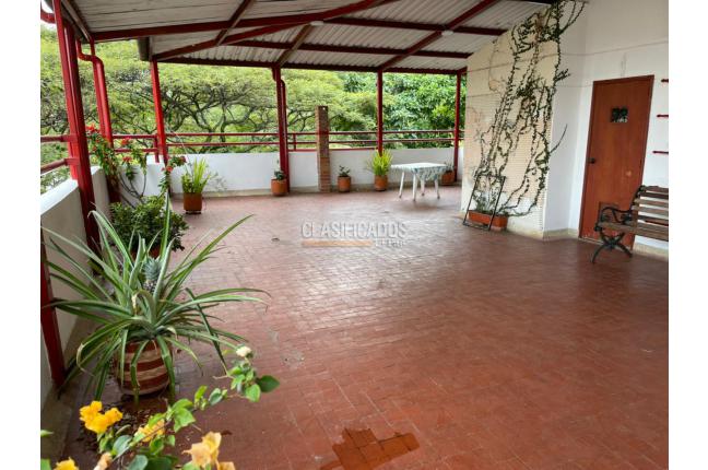 Apartamentos, Alquiler, Centenario - $300.000.000