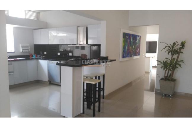 Oficinas y Consultorios, Venta en La Flora