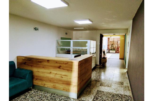 Oficinas y Consultorios, Venta en La Flora