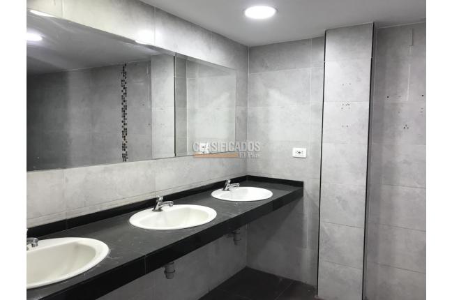 Locales y Bodegas, Venta, Yumbo - $3.748.000.000