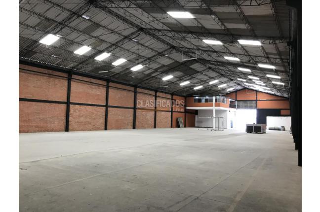 Locales y Bodegas, Venta, Yumbo - $3.748.000.000