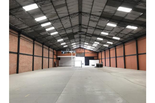 Locales y Bodegas, Venta, Yumbo - $3.748.000.000