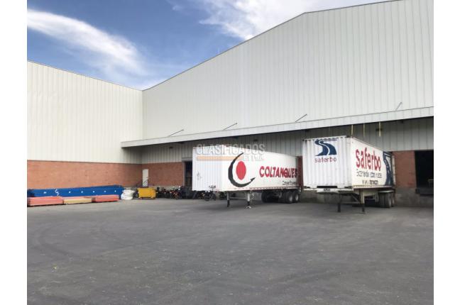 Locales y Bodegas, Alquiler en Acopi