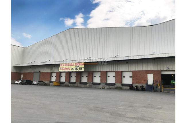 Locales y Bodegas, Alquiler en Acopi